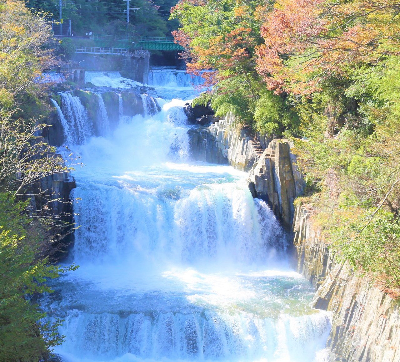 🏞️ 타하라 폭포 이미지 3